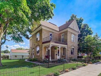 453 W Main St, Waconia, MN, 55387