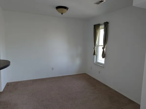 32005 W 12 Mile Rd, Farmington Hills, MI