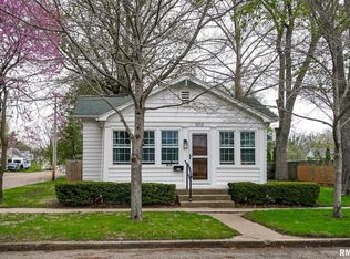502 S Broad St, Lacon, IL 61540