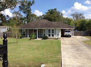 17210 Parker Heights Rd, Prairieville, LA 70769