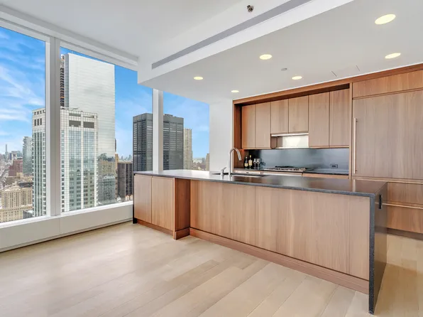 50 West Street 49D image 2 of 33