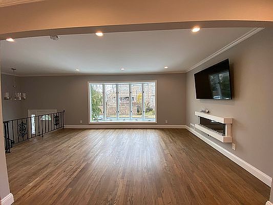 4th image of 141-64 South Dr #1