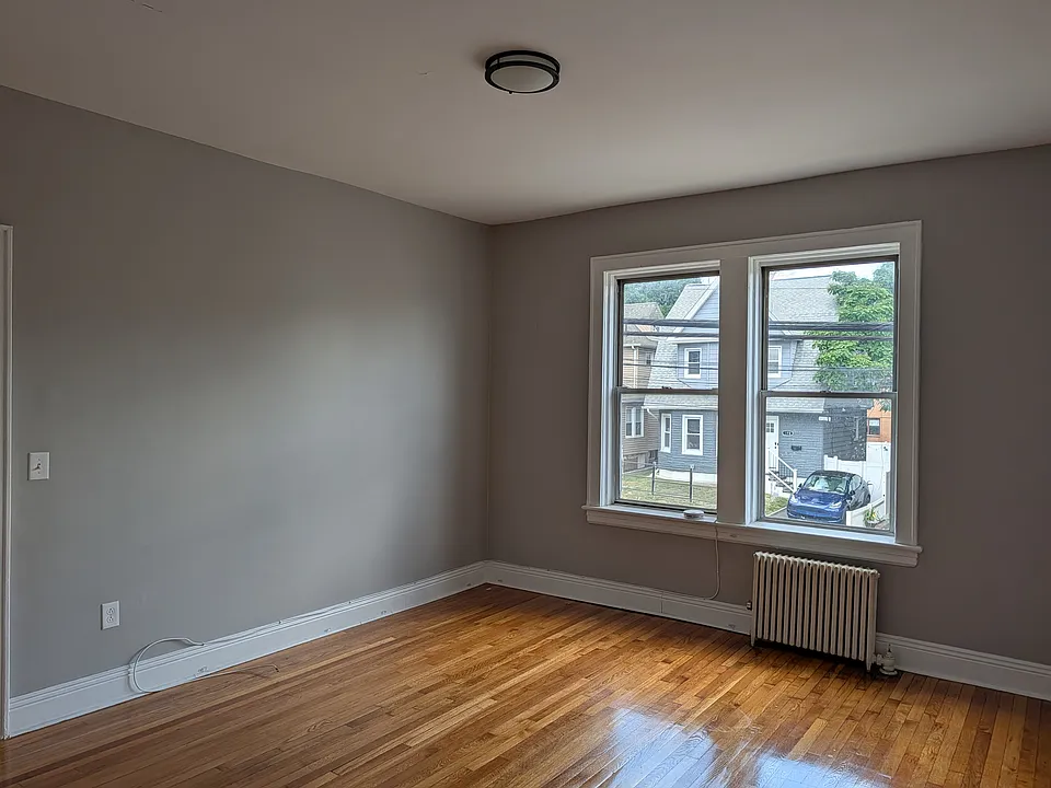 45 Linden St #1