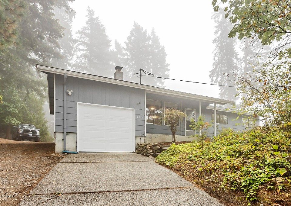1st image of 8418 183rd Ave E