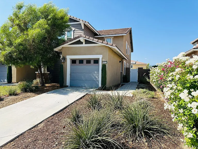 26338 Valencia Way — Photo 1