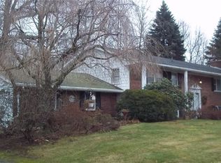 18 Spring Green Rd, Lincoln, RI 02865