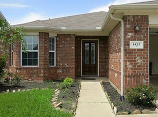 1422 Chandler Park Ln, Fresno, TX 77545