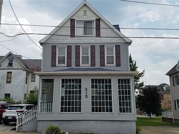 2nd image of 215 Chestnut St