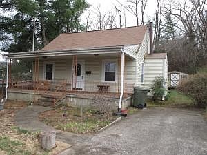 2nd image of 27 Horner Ln