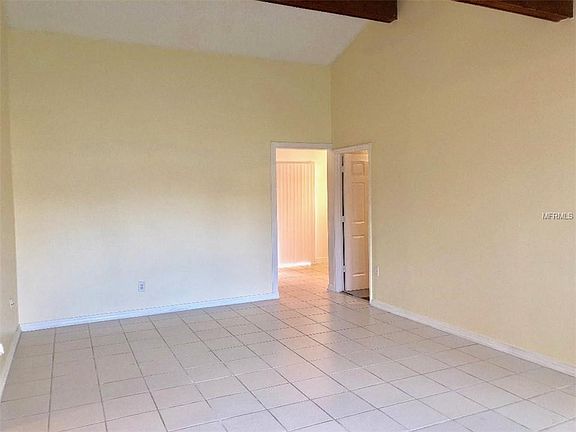 5th image of 850 W Birchwood Cir