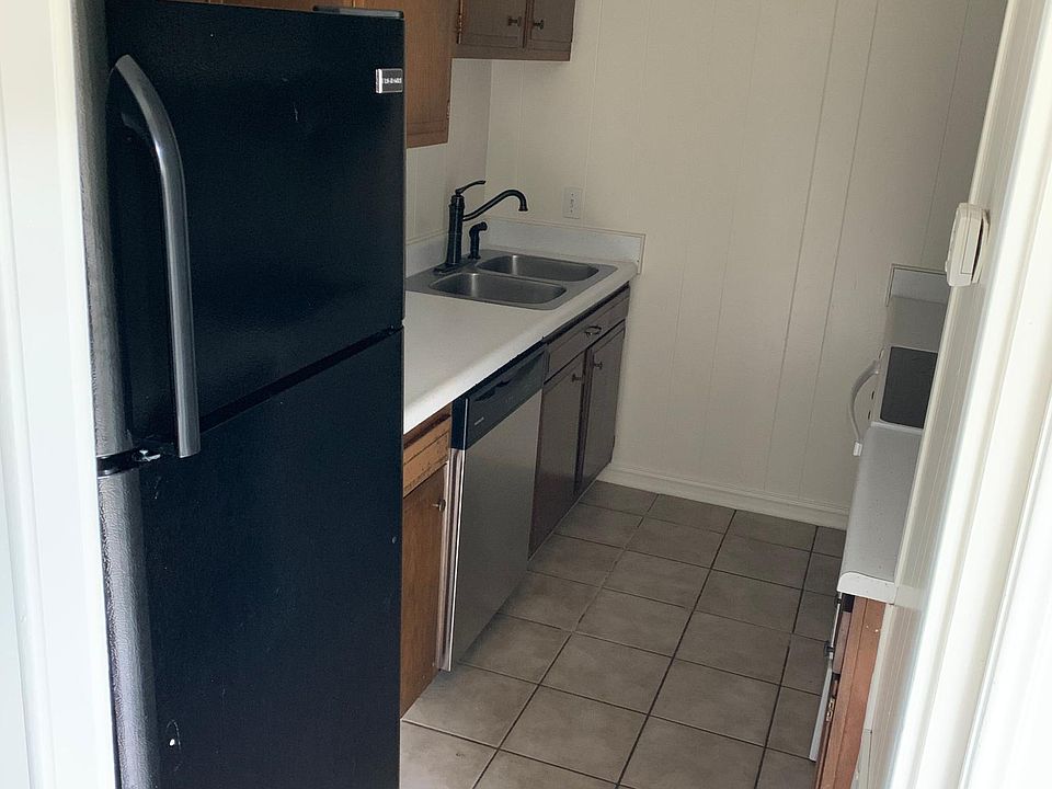 1st image of 2521 Helena Ave