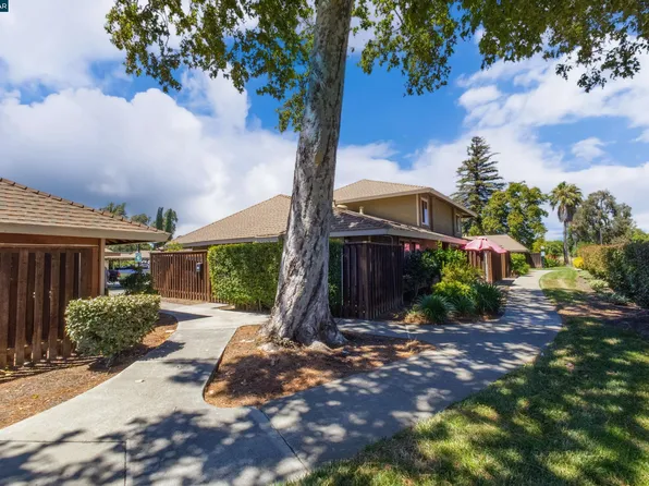 2097 Olivera Rd APT D, Concord, CA 94520