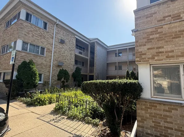 7201 W Wellington Ave #2F, Elmwood Park, IL 60707