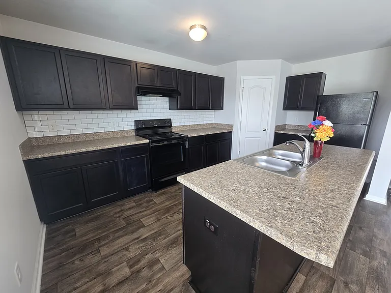 129 Maple Tree Ln — Photo 18