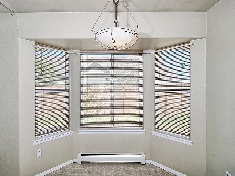 850 Henry Cir — Photo 22