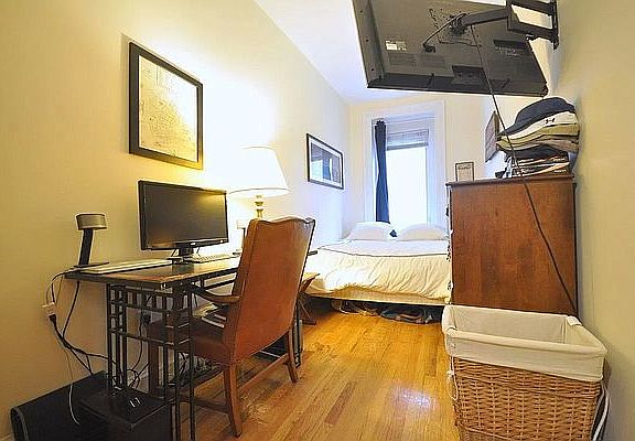 3rd image of 8 E 30th St APT 4C