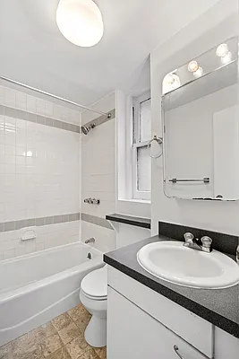 Sold by Nest Seekers International | media 20