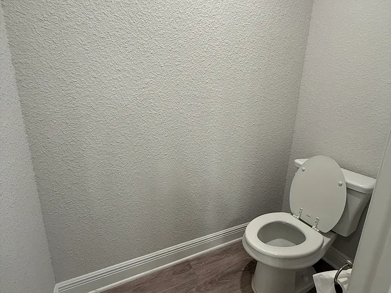 6583 Addison Woods Dr — Photo 16