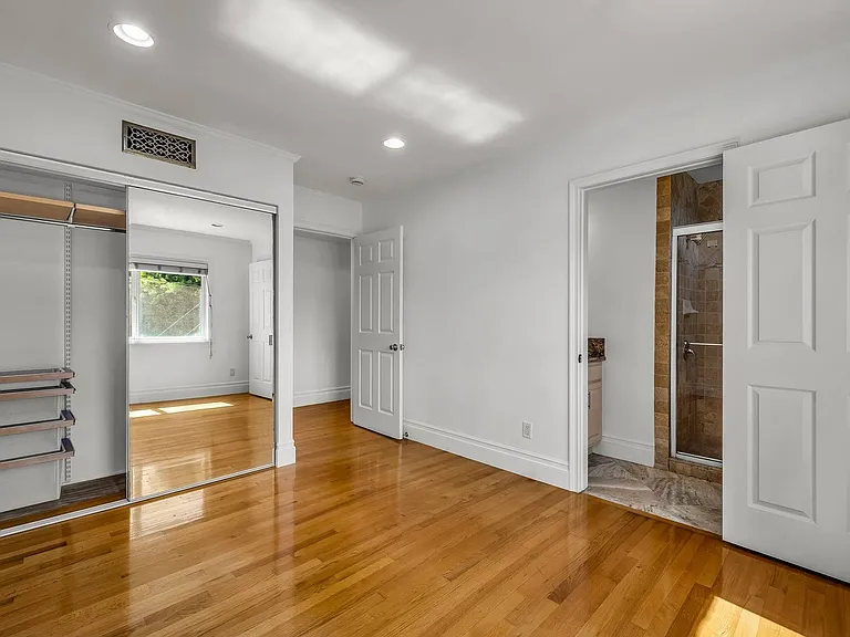 815 Broadway St #1 — Photo 10