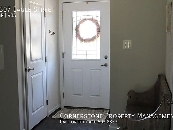 2nd image of 8307 Eagle St
