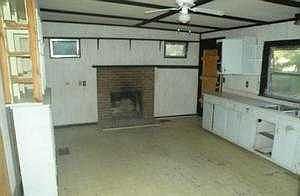 4th image of 2520 Narcissus Ave