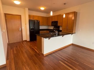 2335 NW Raleigh St #A, Portland, OR 97210