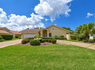 3738 Torrey Pines Way, Sarasota, FL 34238