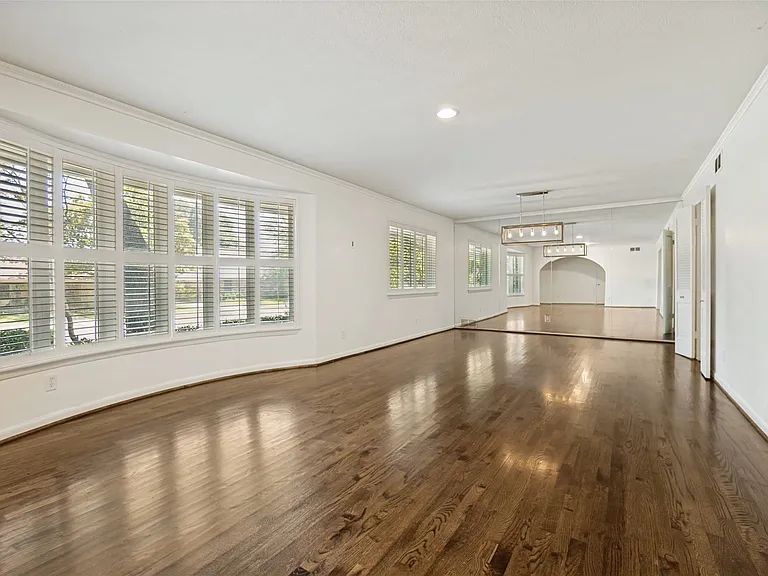 6207 Berwyn Ln — Photo 4
