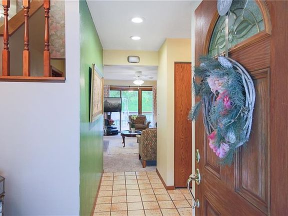 3rd image of 3904 Laurel Oak Cir