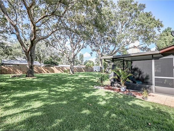 2nd image of 4724 Sago Palm Dr