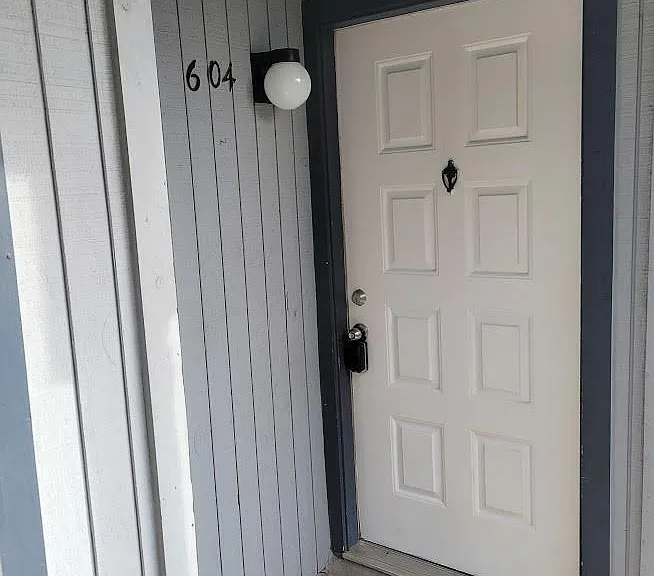 6606 De Moss Dr #604 — Photo 6