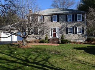 96 Jones Rd, Hopedale, MA 01747