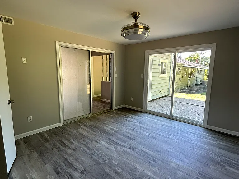 1109 Ranchland Dr — Photo 29
