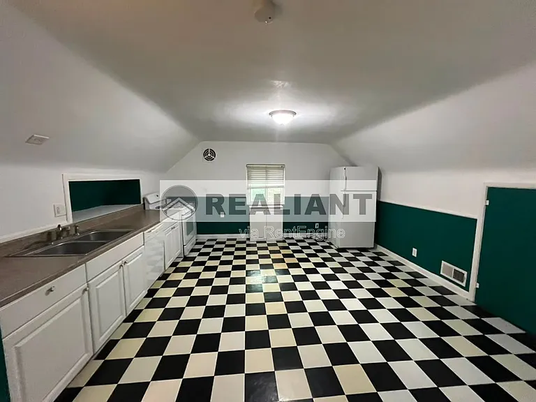 2380 N Fort Thomas Ave #2 — Photo 6