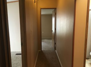 10882 W Hillview Pl, Columbus, IN 47201