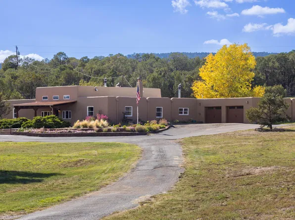 21 Alta Vista Rd, Tijeras, NM 87059