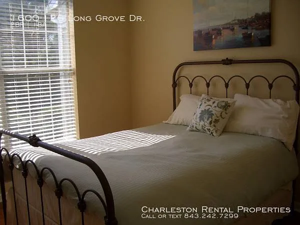 1600-126 Long Grove Rd — Photo 8