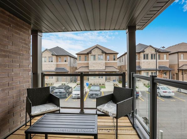 205 W Oak Trl #16, Kitchener, ON N2R 0J2