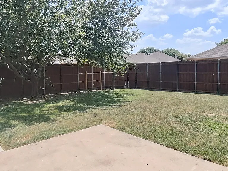 1412 Brenda Ln — Photo 48