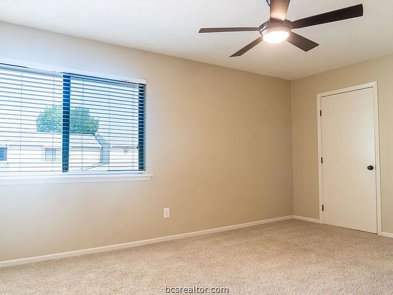 4513 Carter Creek Pkwy #7 — Photo 10