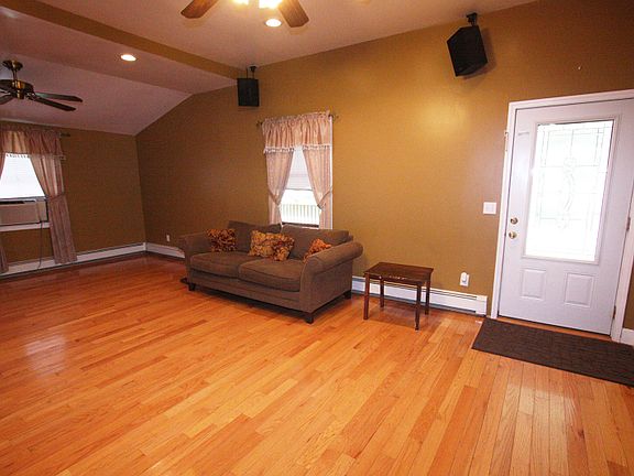 Living Rooom