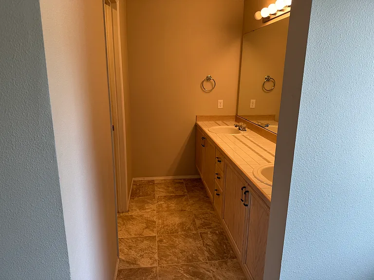 1688 118th Ave SE #B304 — Photo 11