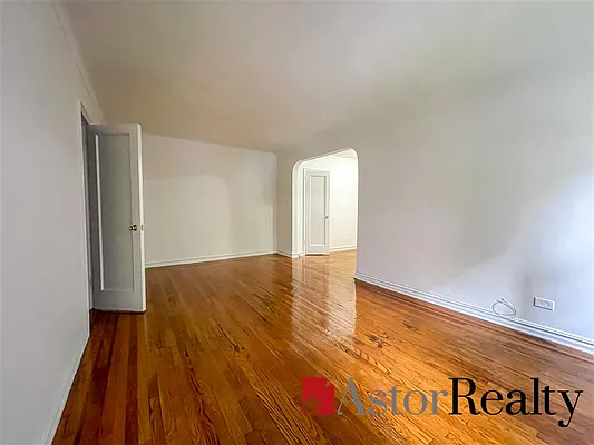 Rented by Astor Realty | media 14