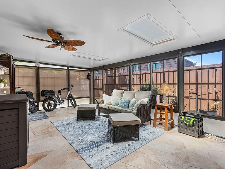 5674 SE Riverboat Dr #131 — Photo 3