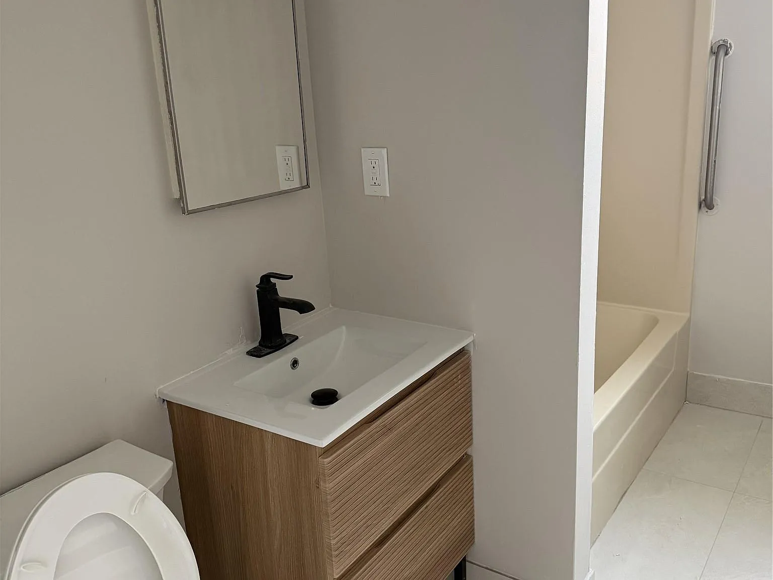 1 bed, 1.0 bath, 620 sqft, $2,350 — Photo 4
