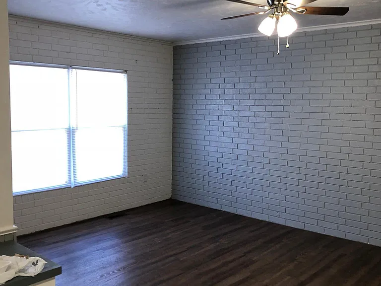 608 S Willis St — Photo 13