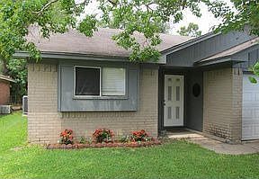 1st image of 4722 Geraldine St