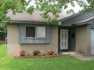 4722 Geraldine St, Seabrook, TX 77586