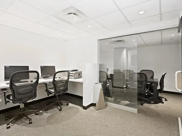 635 West 42nd Street image 14 of 16