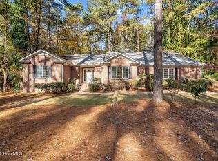 560 S Bethesda Rd, Southern Pines, NC 28387